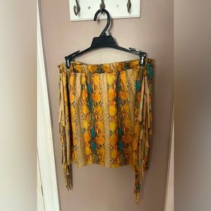 Soft Mini Skirt with fringe (M)